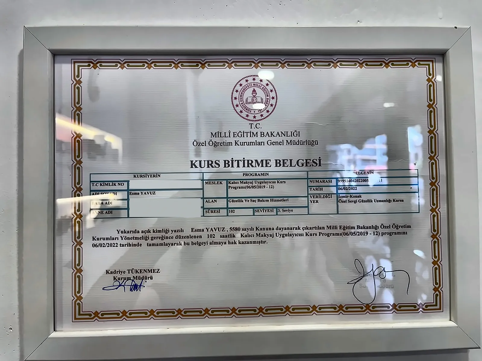 Kalıcı Makyaj Uygulayıcısı Kurs Bitirme Belgesi